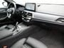 BMW 5-Serie Touring 530e M Sport PHEV 293pk Dealer O.H. | Panodak | Adaptive Cruise | 360 Camera | Harman / Kardon | Lederen Comfortzetels Memory & Verwarmd | Adaptive LED | Apple Carplay | Blis | Sfeerverlichting | Navigatie | DAB | Plug In Hybrid |