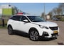 Peugeot 3008 1.2 PureTech Blue Lease Premium carplay trekhaak leder