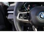 BMW 5-Serie Touring 550e xDrive | M Sportpakket Pro | Driving Assistant Professional | Panoramadak | Innovation Pack | Trekhaak | Bowers & Wilkins Surround Sound System | Parking Assistant Professional | Stoelventilatie |
