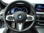 BMW 5-Serie Touring 530i xDrive M-Sportpakket / Panoramadak / Trekhaak / Head-up / Harman-Kardon / Alu wielen 19 inch