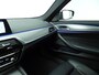 BMW 5-Serie Touring 530i xDrive M-Sportpakket / Panoramadak / Trekhaak / Head-up / Harman-Kardon / Alu wielen 19 inch