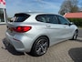 BMW 1-Serie 118i High Executive. RIJKLAARPRIJS! TREKHAAK/AUTOMAAT/SPORTSTOELEN