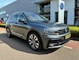 Volkswagen Tiguan 1.5 TSI ACT Highline / R-line / Panodak/ Trekhaak wegklapbaar / Navi / Carplay