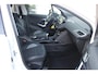 Peugeot 2008 1.2 PureTech Allure TREKHAAK - NAVIGATIE