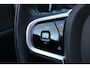 Volvo V60 2.0 T6 Twin Engine AWD Momentum Pro | Head-up display | Verwarmbaar stuurwiel | Verwarmbare voorstoelen en achterbank | 360 graden camera | Dode hoek herkenning | Adaptieve cruise controle | Keyless entrty |