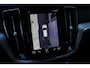 Volvo V60 2.0 T6 Twin Engine AWD Momentum Pro | Head-up display | Verwarmbaar stuurwiel | Verwarmbare voorstoelen en achterbank | 360 graden camera | Dode hoek herkenning | Adaptieve cruise controle | Keyless entrty |
