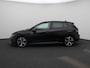 Volkswagen Golf 1.5 eHybrid GTE 272 PK | Automaat | Plug-In | Panorama Dak | Volledig Leder | Sport Pakket | Trekhaak | 18 Inch Catania Velgen | LED Matrix Koplampen | Navigatie | Digital Cockpit Pro | Stoelverwarming | Stuurwielverwarming | 360 Camera | Side Assist | Head-Updisplay