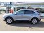 Ford Kuga 2.5-225 pk PHEV Titanium X Plug-in Hybrid. Hybride rijden voor een reëel bedrag ! Adapt. cruise cntrl, Autm. airco, Side- en lane assist, Stoel-, stuur-, voorraam- en achterbank verwarming, Camera v+a, LM wielen, metallic lak, navigatie, telefoonvoorb., B&O soundsyst. etc.