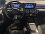 Mercedes-Benz A-klasse 180 AMG Line | Pano | Sfeer | Stoelverw. | Camera | Trekhaak Electrisch |