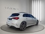 Mercedes-Benz A-klasse 180 AMG Line | Pano | Sfeer | Stoelverw. | Camera | Trekhaak Electrisch |