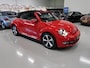 Volkswagen Beetle Cabriolet 1.2 TSI Design BMT Airco-ecc Fender Extra meters NL-auto Navigatie PDC NAP Elektrische kap 18 inch Twister velgen Nieuwe remmen achter boekjes aanwezig