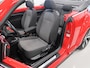 Volkswagen Beetle Cabriolet 1.2 TSI Design BMT Airco-ecc Fender Extra meters NL-auto Navigatie PDC NAP Elektrische kap 18 inch Twister velgen Nieuwe remmen achter boekjes aanwezig