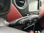 Hyundai i10 Occasion 1.2i | Grijs | Tweedehands Hyundai i10 | Airco | Panoramadak | Automaat | Bluetooth | Stoelverwarming