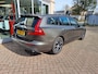 Volvo V60 2.0 B3 Momentum automaat Advantage trekhaak!