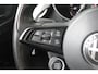 Alfa Romeo Stelvio 2.0 T AWD Sprint | Panoramadak | Ledere bekleding | Trekhaak | Cruise control adaptief | Camera | Sportstoelen |