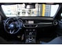 Alfa Romeo Stelvio 2.0 T AWD Sprint | Panoramadak | Ledere bekleding | Trekhaak | Cruise control adaptief | Camera | Sportstoelen |