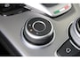 Alfa Romeo Stelvio 2.0 T AWD Sprint | Panoramadak | Ledere bekleding | Trekhaak | Cruise control adaptief | Camera | Sportstoelen |
