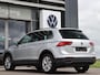 Volkswagen Tiguan 1.4 TSI 245 pk DSG eHybrid Life | SOH 91% | Navigatie | ACC | LED | App Connect | Stoel + Stuurverwarming | PDC | Digital Cockpit |