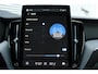 Volvo XC60 T6 Plug-in hybrid AWD Plus Black Edition | | Panoramadak | Verwarmbare voorstoelen+achterbank | 360 graden camera | Adaptieve cruise control | Premium audio by Harman Kardon | Elektrische achterklep |