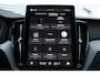 Volvo XC60 T6 Plug-in hybrid AWD Plus Black Edition | | Panoramadak | Verwarmbare voorstoelen+achterbank | 360 graden camera | Adaptieve cruise control | Premium audio by Harman Kardon | Elektrische achterklep |