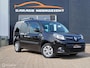 Renault Kangoo 1.2 LIMITED / 5 Persoons / USB aansluiting / ISO fix / Dak rails / 15 inch Sportvelgen / Airco / Radio bediening aan het stuur / Trekhaak. Tel:0553124386