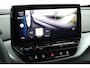 Volkswagen ID.4 Pure 52 kWh SOH 92% Trekhaak Navigatie Parkeersensoren Adaptive Cruise Apple CarPlay/Android Auto