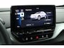 Volkswagen ID.4 Pure 52 kWh SOH 92% Trekhaak Navigatie Parkeersensoren Adaptive Cruise Apple CarPlay/Android Auto