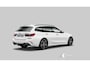 BMW 3-Serie 320 320d M Sport | Panorama | Trekhaak | ACC | Live Cockpit Pro | Shadow Line | Stoelverwarming | 19 Inch |