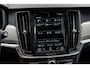 Volvo V90 2.0 T8 Plug-in Hybrid AWD R-Design | PHEV | Trekhaak | Panoramadak | Head-up Display | Harman Kardon Audio | 360 Graden Camera | Elektrisch Verstelbare Voorstoelen | Keyless Entry | BLIS | Cruise Control Adaptief | Navigatie | Apple Carplay | Android Auto