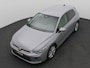 Volkswagen Golf 1.5 eHybrid Life Edition 204PK DSG Trekhaak, Memorystoel, Ergo Active Stoelen, 17" LM Velgen, Keyless, Side Assist, Stoel-Stuurverwarming, Navi via Apple Carplay/Android Auto