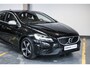 Volvo V40 T3 R-Design | Trekhaak | Parkeercamera | Navigatie | Parkeersensoren voor + achter | Stoelverwarming | 17'' Lichtmetalen velgen | Dealer onderhouden | All Season banden |