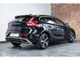 Volvo V40 T3 R-Design | Trekhaak | Parkeercamera | Navigatie | Parkeersensoren voor + achter | Stoelverwarming | 17'' Lichtmetalen velgen | Dealer onderhouden | All Season banden |