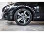 Volvo V40 T3 R-Design | Trekhaak | Parkeercamera | Navigatie | Parkeersensoren voor + achter | Stoelverwarming | 17'' Lichtmetalen velgen | Dealer onderhouden | All Season banden |