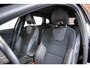 Volvo V40 T3 R-Design | Trekhaak | Parkeercamera | Navigatie | Parkeersensoren voor + achter | Stoelverwarming | 17'' Lichtmetalen velgen | Dealer onderhouden | All Season banden |