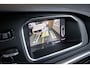 Volvo V40 T3 R-Design | Trekhaak | Parkeercamera | Navigatie | Parkeersensoren voor + achter | Stoelverwarming | 17'' Lichtmetalen velgen | Dealer onderhouden | All Season banden |