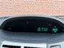 Toyota Yaris 1.3 VVTi Sol 87PK 5 DEURS! NL AUTO NAP! AIRCO l MTF-STUUR l ELEK PAKKET l TREKHAAK l 16'LMV l SPOILER! TOPSTAAT!
