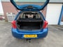 Toyota Yaris 1.3 VVTi Sol 87PK 5 DEURS! NL AUTO NAP! AIRCO l MTF-STUUR l ELEK PAKKET l TREKHAAK l 16'LMV l SPOILER! TOPSTAAT!