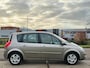Renault Scenic 1.6-16V Tech Line Automaat ECC El. pakket Audio/CD PDC Navi Bi-Xenon Cruise LMV 16" Dealeronderhoud APK 16/02/2027