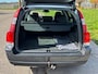 Volvo V70 2.4 Momentum Automaat ECC Leder Electric pakket LMV 16" Cruisecontrol Audio/CD Trekhaak Dealeronderhoud Apk 13/03/2027