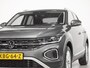 Volkswagen T-Roc 1.5 TSI Life IQ LIghts ACC Stoelv