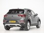 Volkswagen T-Roc 1.5 TSI Life IQ LIghts ACC Stoelv