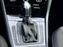 Volkswagen Golf 1.2 TSI Business Edition R Connected / Stoelverwarming / Camera / Cruise Control / Climate Control / Navigatie / Winter-Pakket / Half Leder / 1e Eigenaar / DAB /