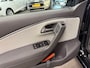 Volkswagen Polo 1.2 TSI First Edition * Navigatie / Parkeersensoren / Cruise control / NL Auto *
