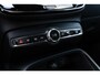 Volvo XC40 Plug-in Hybrid T4 Inscription Expression | Plug-in Hybrid (PHEV) | Trekhaak | Achteruitrijcamera | Harman Kardon Audio | Keyless Entry | Elektrische Achterklep