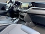 Kia Niro EV e-Niro DynamicLine 64 kWh SoH 88,1% / Trekhaak / Adaptive Cruise / Warmtepomp / Stoel & Stuurverwarming / Half Leder / Carplay / Camera / Navigatie / 3 Fase / DAB / Keyless / Full LED / 1e Eigenaar /