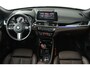 BMW X1 SDrive20i VDL Nedcar Edition (PANORAMADAK, TREKHAAK, SFEERVERLICHTING, CAMERA, STOELVERWARMING, DEALER ONDERHOUDEN)