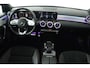 Mercedes-Benz A-klasse 180 Business Solution AMG (PANORAMADAK, TREKHAAK AFNEEMBAAR, STOELVERWARMING, SFEERVERLICHTING, CAMERA)