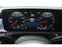 Mercedes-Benz A-klasse 180 Business Solution AMG (PANORAMADAK, TREKHAAK AFNEEMBAAR, STOELVERWARMING, SFEERVERLICHTING, CAMERA)