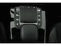 Mercedes-Benz A-klasse 180 Business Solution AMG (PANORAMADAK, TREKHAAK AFNEEMBAAR, STOELVERWARMING, SFEERVERLICHTING, CAMERA)