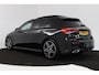 Mercedes-Benz A-klasse 180 Business Solution AMG (PANORAMADAK, TREKHAAK AFNEEMBAAR, STOELVERWARMING, SFEERVERLICHTING, CAMERA)